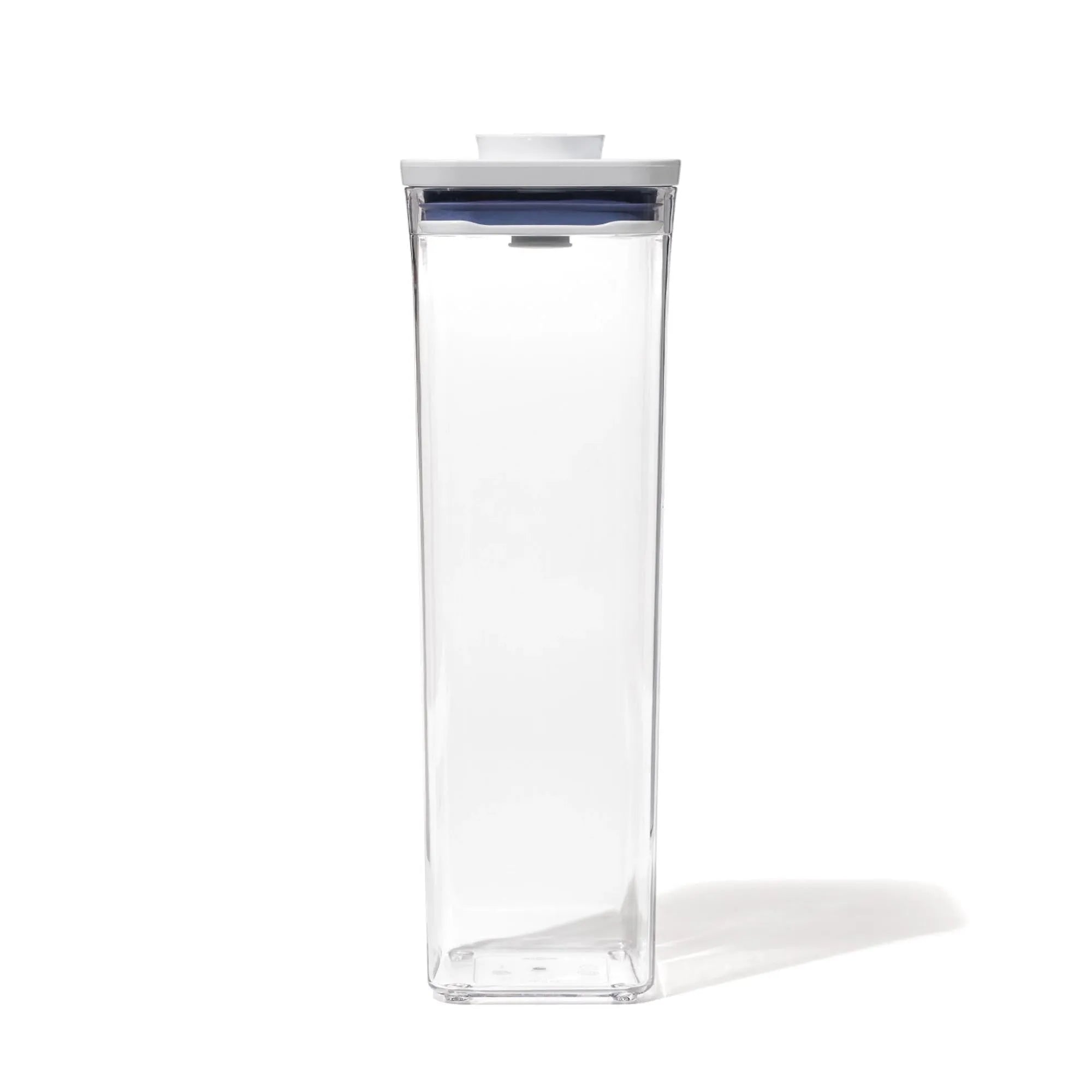 OXO POP 2.0: Hoher, quadratischer 2.1 l Vorratsbehälter, luftdicht.