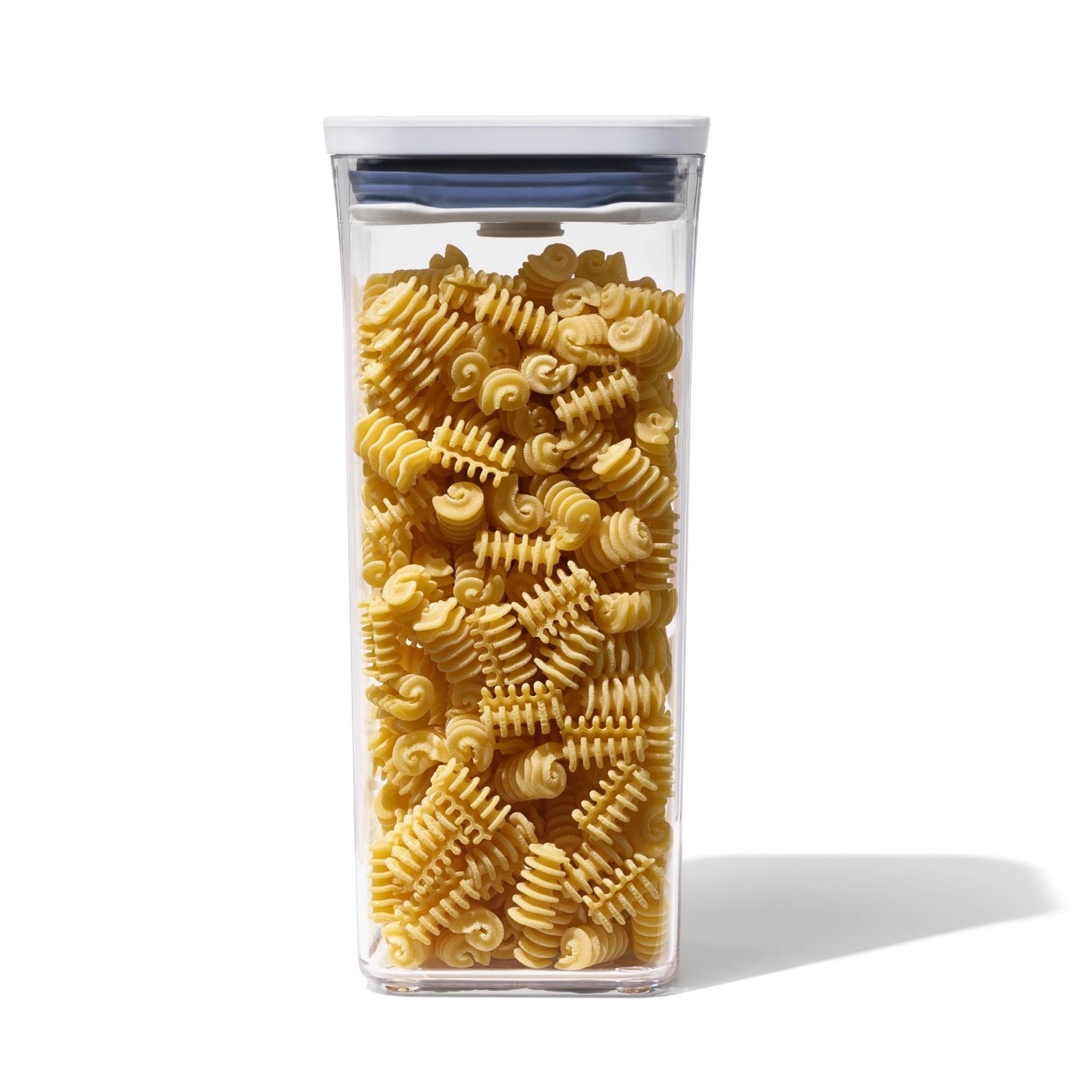 OXO POP 2.0: Quadratischer 1.6l Behälter für frische Lebensmittel.
