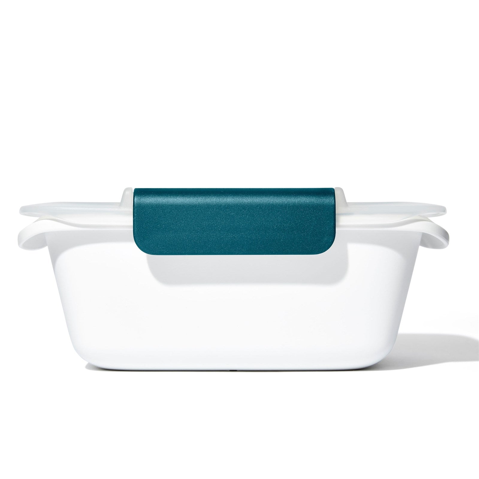 Der OXO Good Grips Prep & Go Behälter 0.8L bietet optimale Frische für Snacks und Mahlzeiten, ist bruchsicher und perfekt für die gesunde Ernährung unterwegs.
