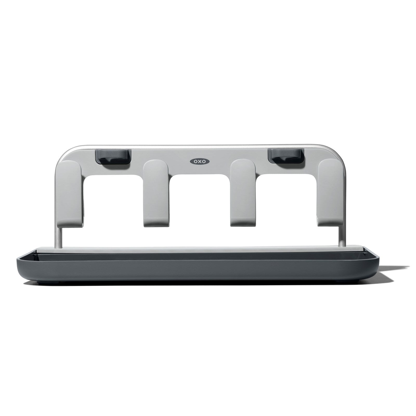 Praktisches OXO Abtropfgestell (16x31 cm) für Trinkflaschen. Hochwertige Materialien, rutschfeste Füße und flexibles Design für optimale Hygiene.