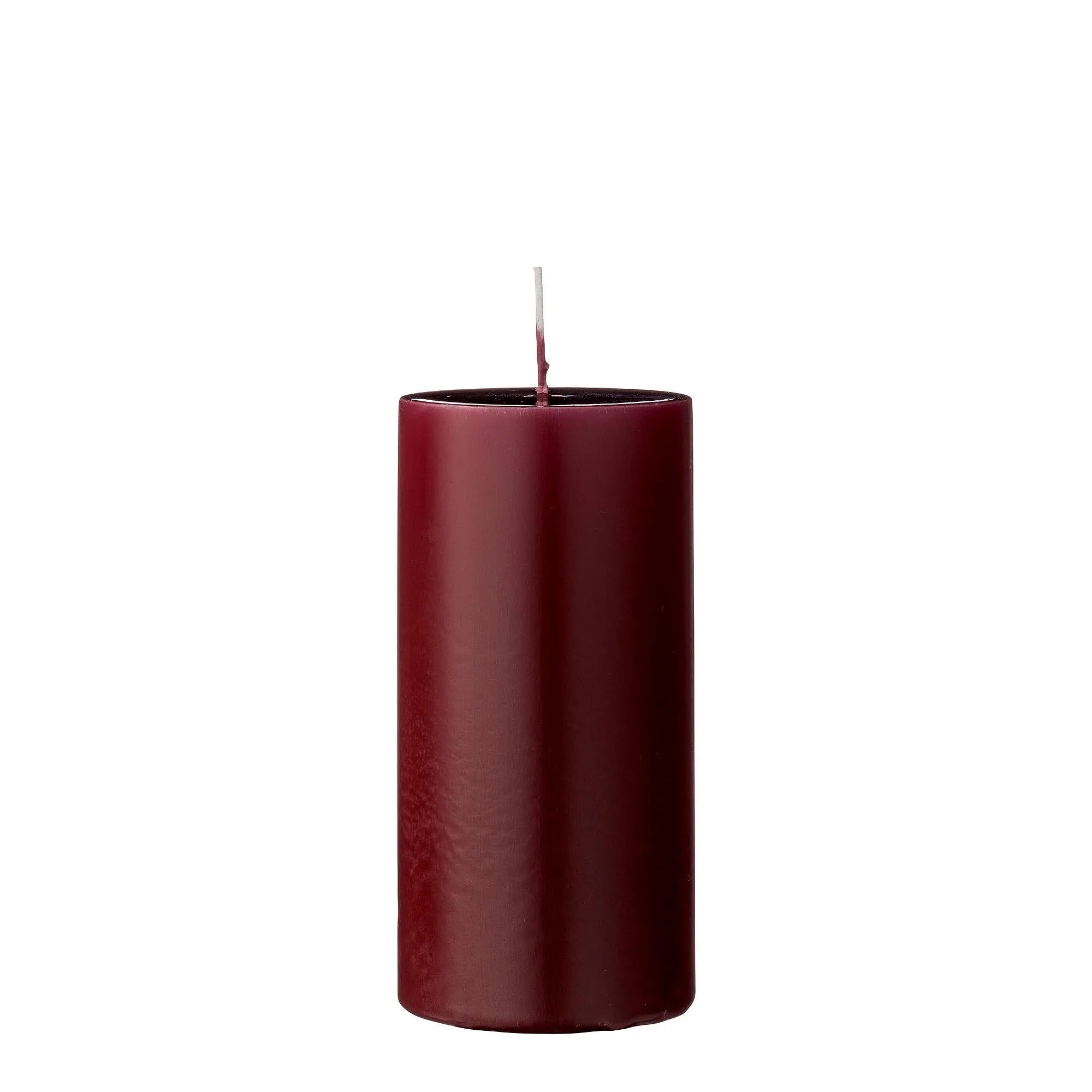 Anja Kerze, Rot, Parafin in Red präsentiert im Onlineshop von KAQTU Design AG. Kerzen ist von Bloomingville