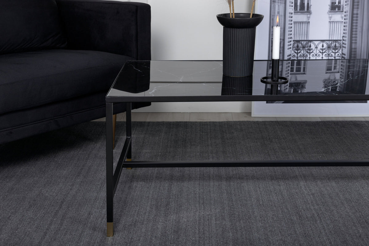Dipp Beistelltisch in Schwarz/Gold präsentiert im Onlineshop von KAQTU Design AG. Beistelltisch ist von Venture Home