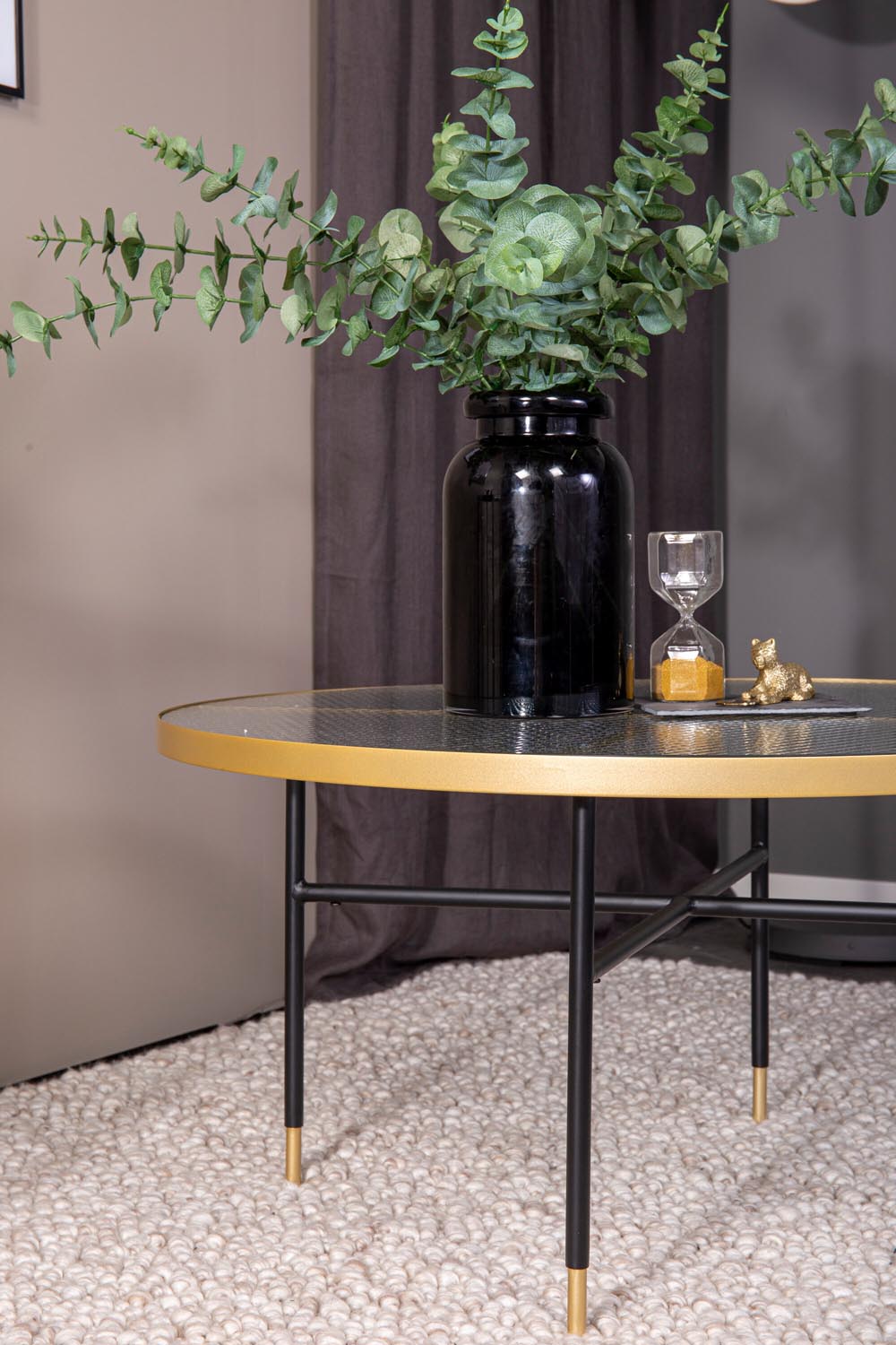 Bubbles Beistelltisch in Gold präsentiert im Onlineshop von KAQTU Design AG. Beistelltisch ist von Venture Home