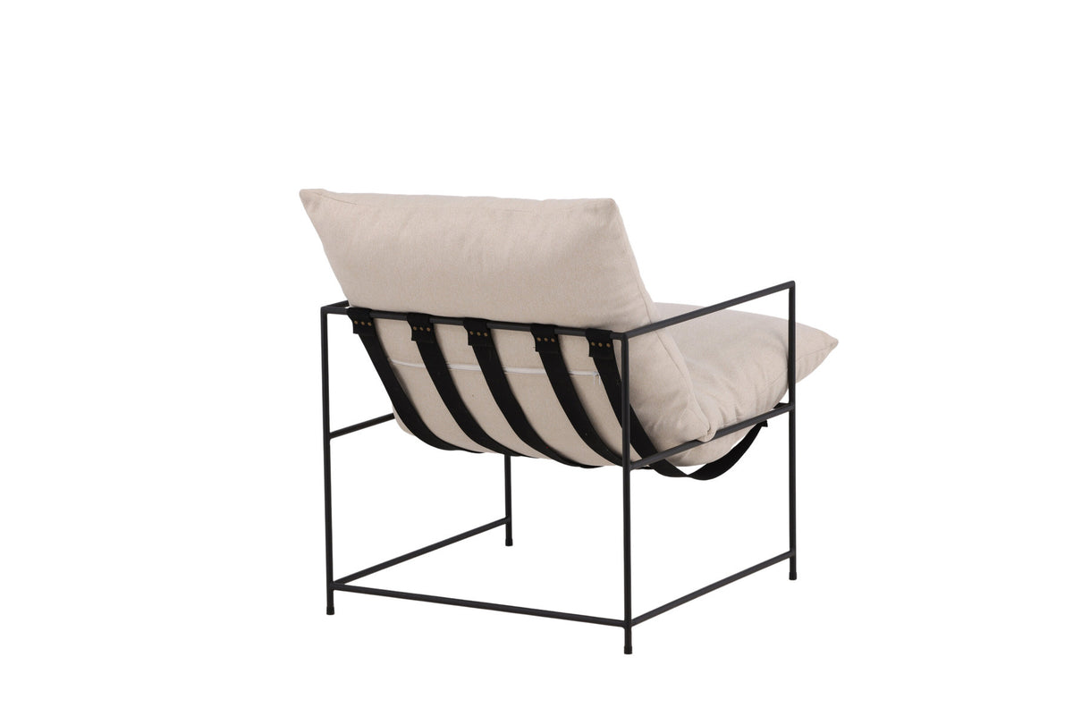 Sedalia Sessel in Weiss präsentiert im Onlineshop von KAQTU Design AG. Sessel mit Armlehnen ist von Venture Home