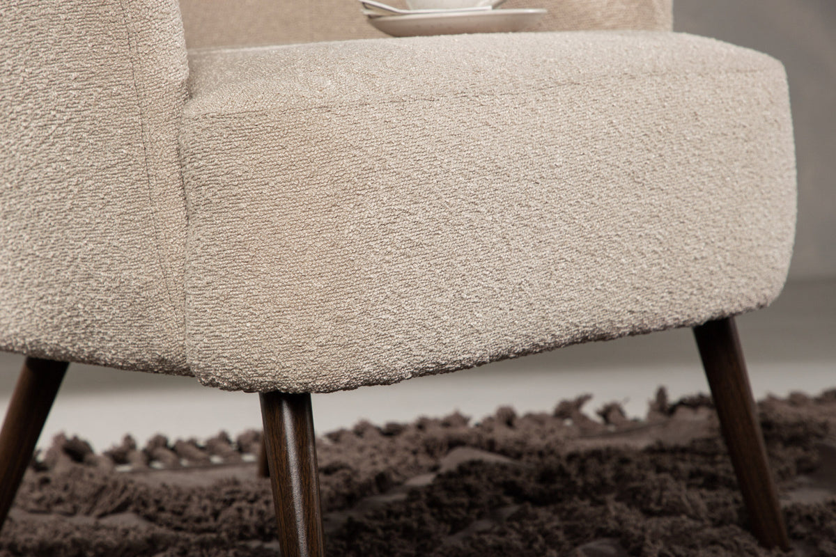 Lincoln Sessel in Beige präsentiert im Onlineshop von KAQTU Design AG. Sessel mit Armlehnen ist von Venture Home