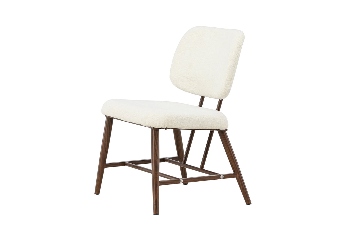 Midland Sessel in Weiss präsentiert im Onlineshop von KAQTU Design AG. Sessel ist von Venture Home