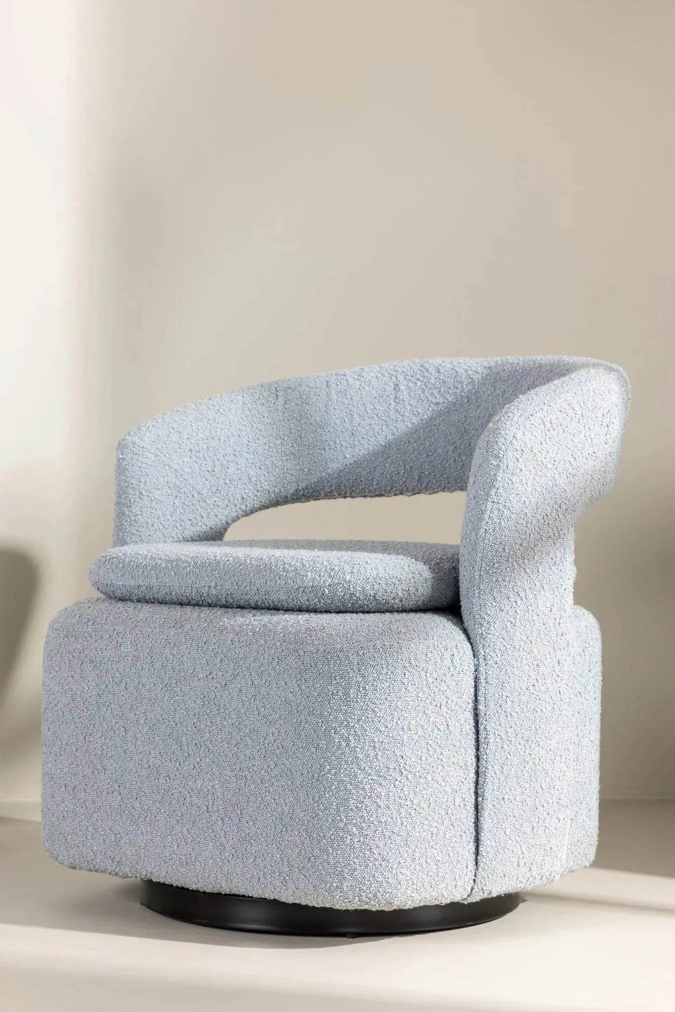 Laurel Sessel: Eleganz und Komfort für Ihr modernes Wohnzimmer.