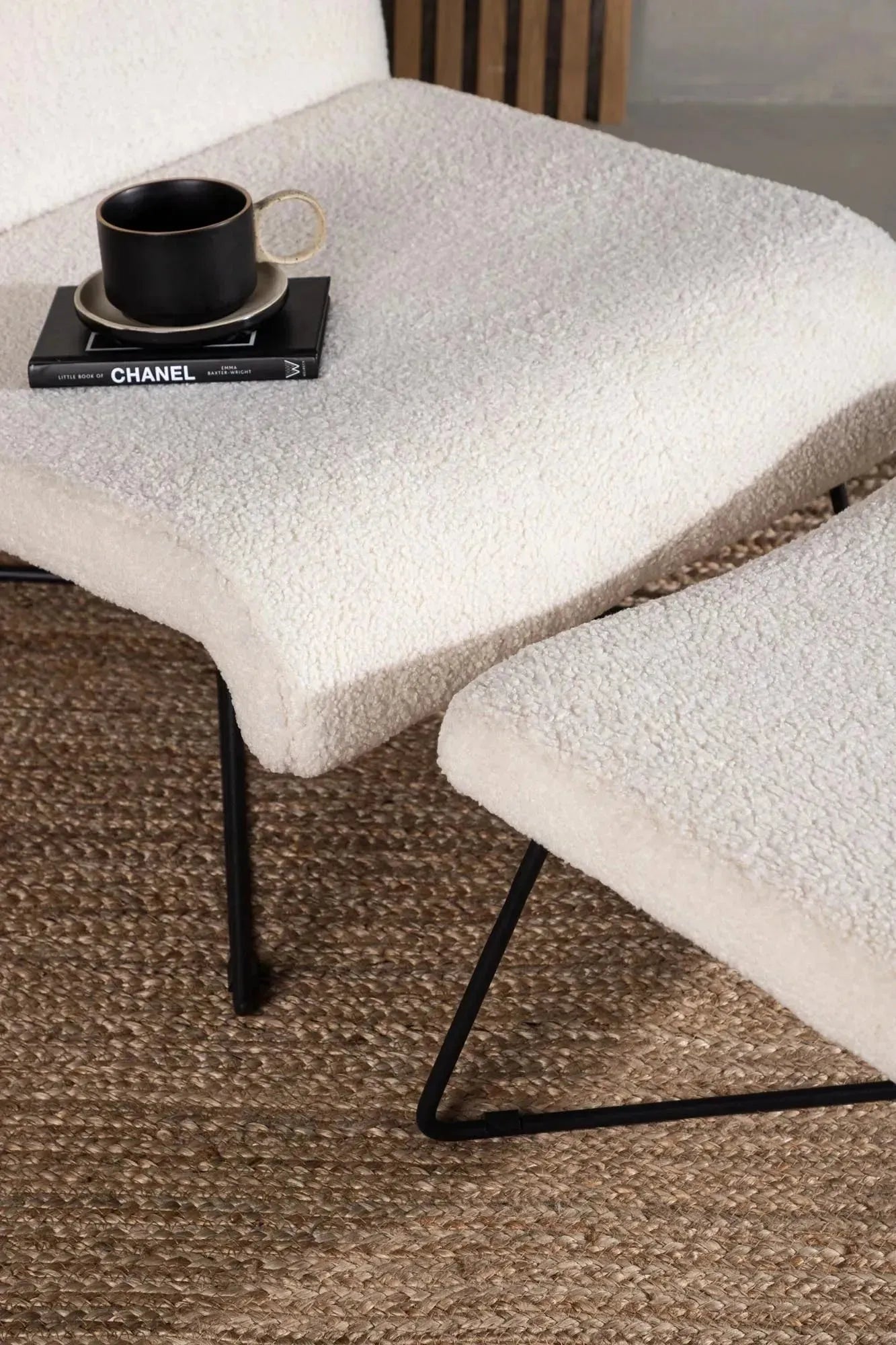 Stilvoller Laconia Sessel von Venture Home für modernes Wohnen.