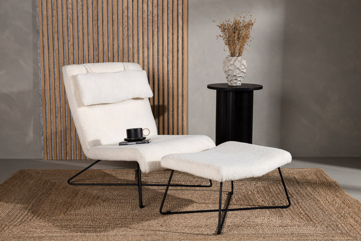 Laconia Sessel in Weiss präsentiert im Onlineshop von KAQTU Design AG. Sessel ist von Venture Home