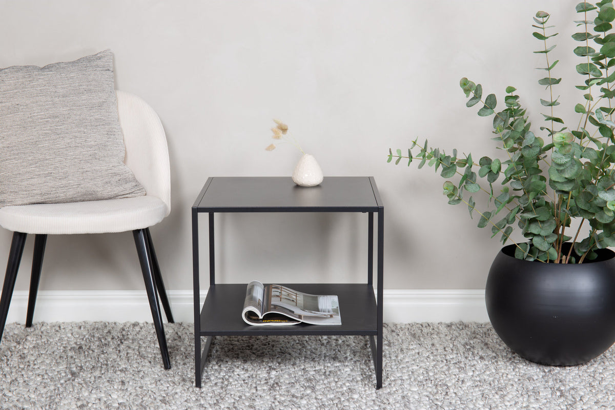 Staal Beistelltisch in Schwarz präsentiert im Onlineshop von KAQTU Design AG. Beistelltisch ist von Venture Home