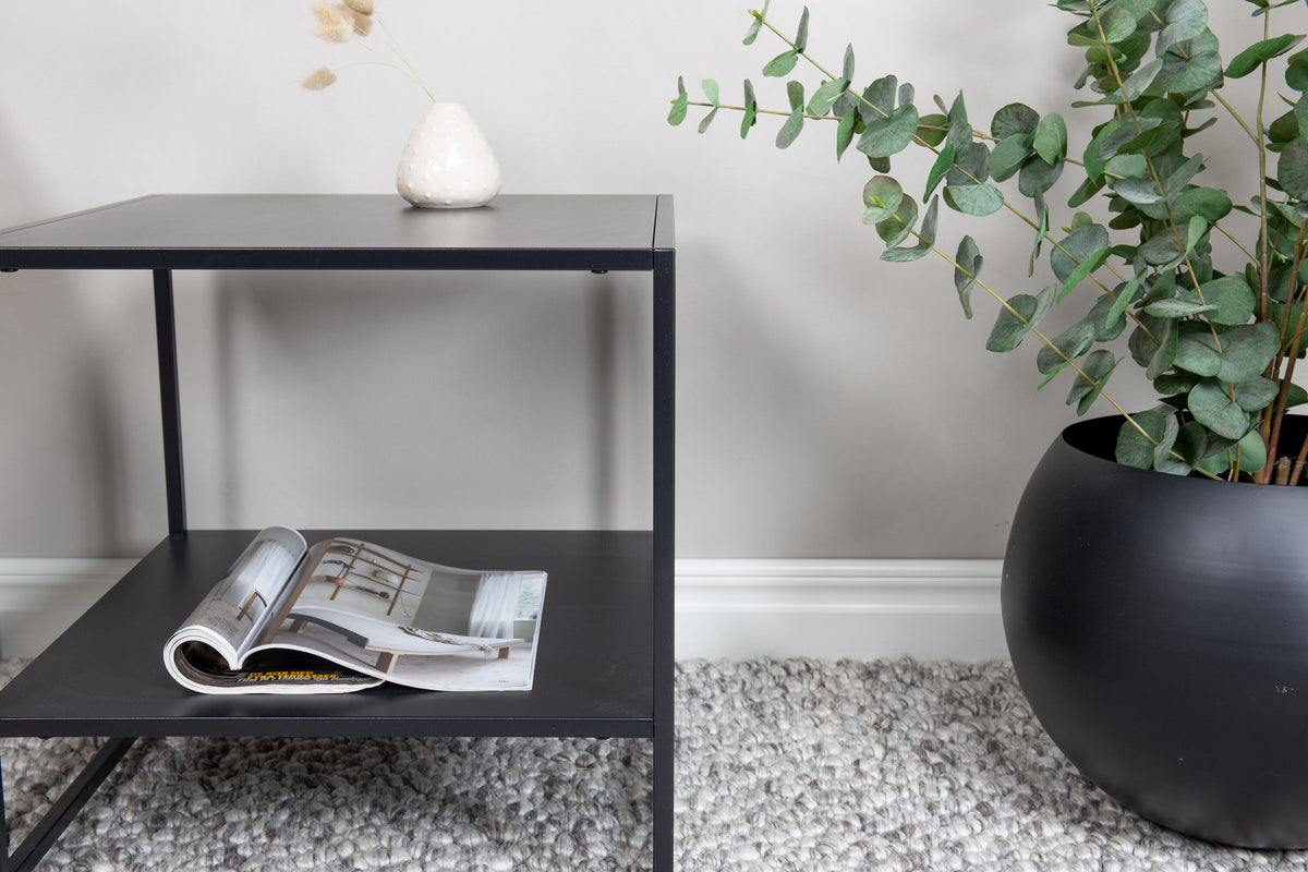 Staal Beistelltisch in Schwarz präsentiert im Onlineshop von KAQTU Design AG. Beistelltisch ist von Venture Home