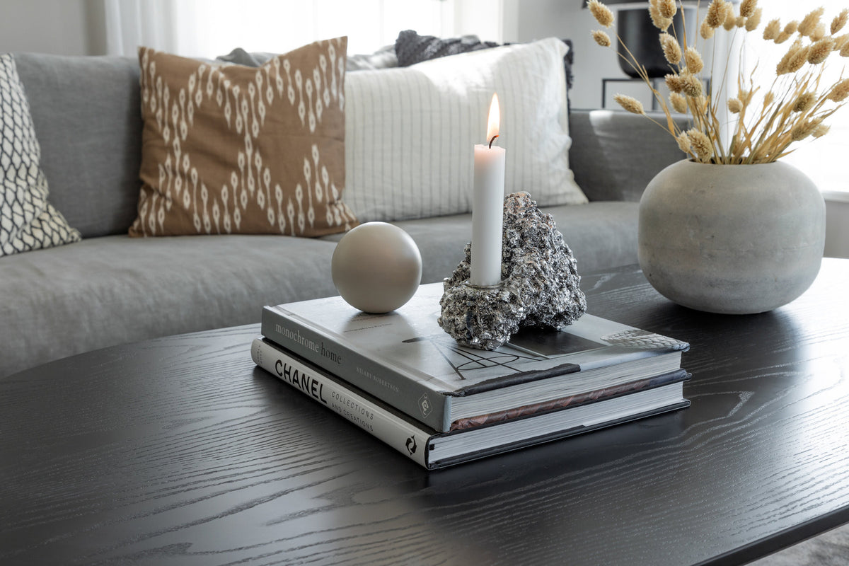Dipp Beistelltisch in Schwarz/Gold präsentiert im Onlineshop von KAQTU Design AG. Beistelltisch ist von Venture Home