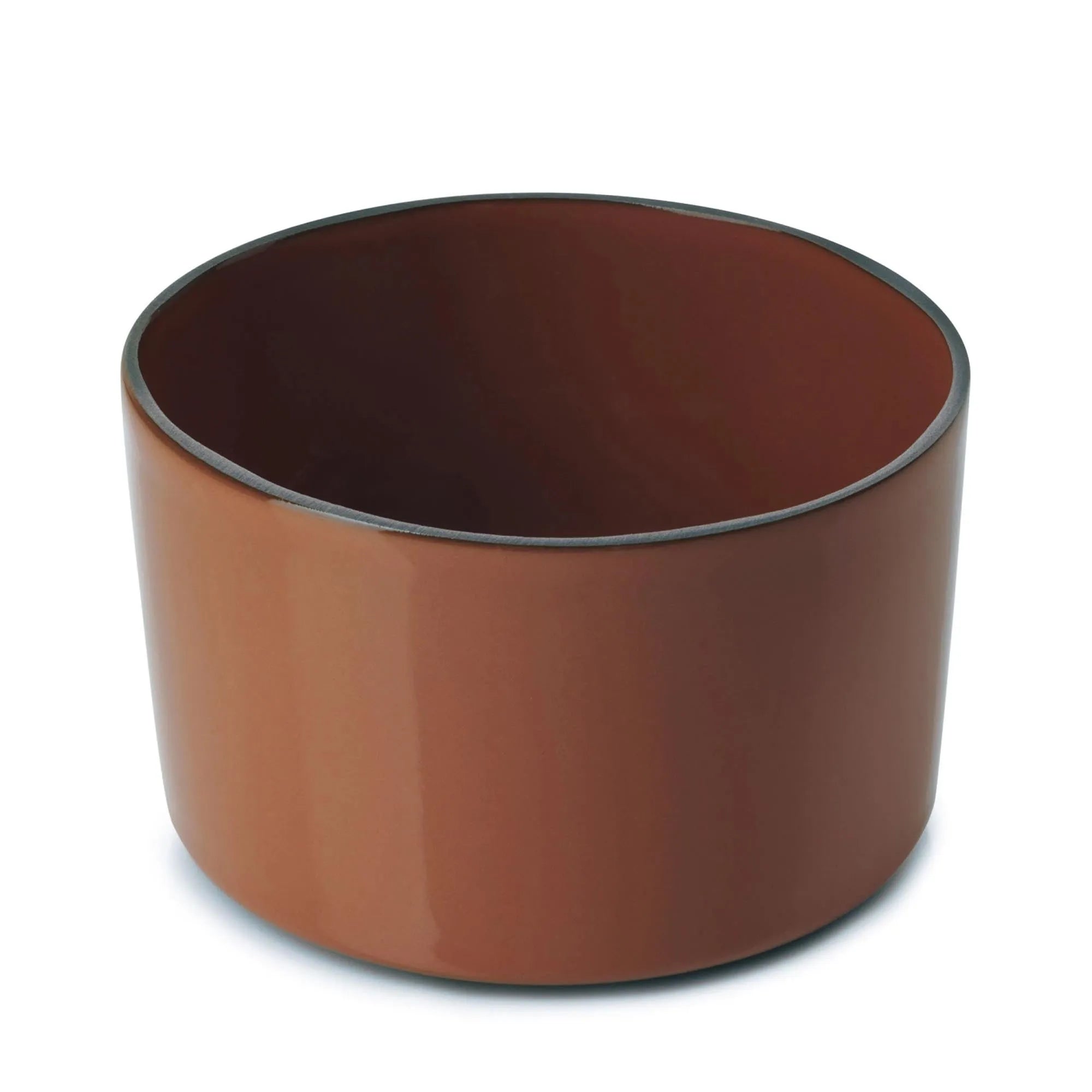 Die Caractere Bowl 44Cl Zimt von Revol besticht durch rustikales Design, hochwertige Porzellanqualität und vielseitige Einsatzmöglichkeiten.