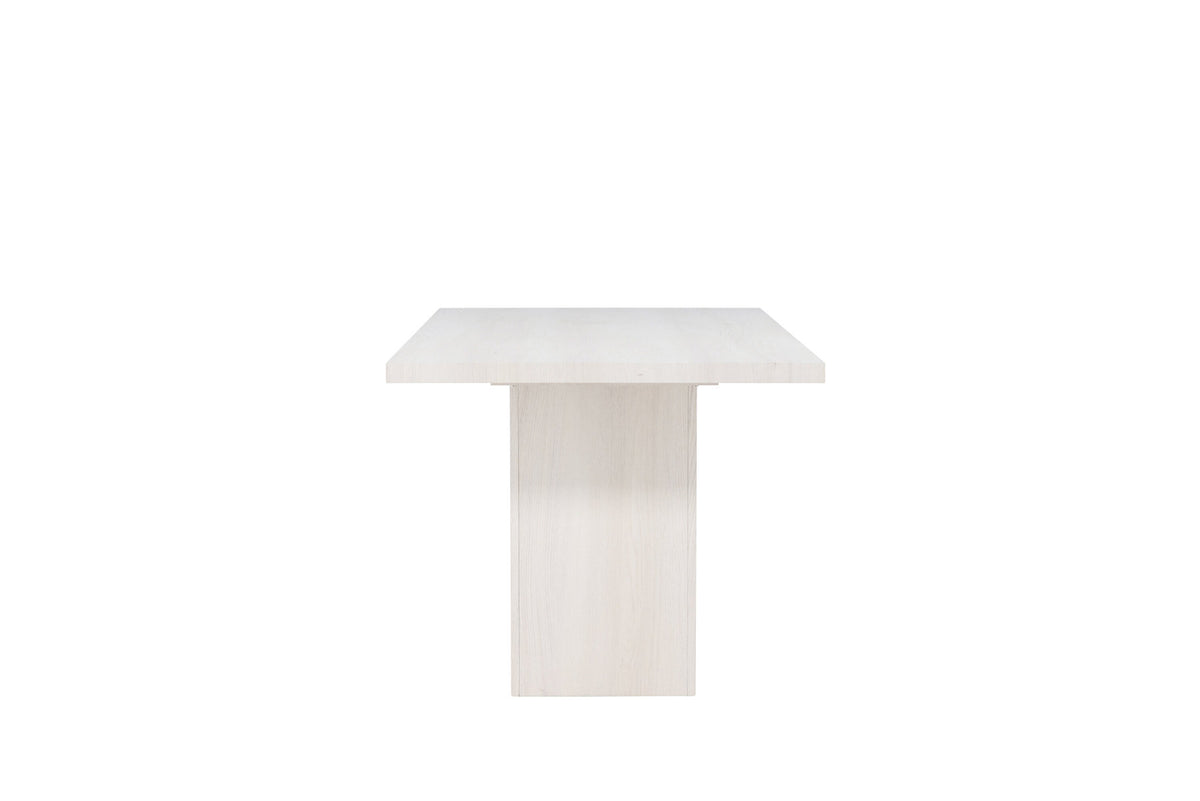 Olga Esstisch in Weiss präsentiert im Onlineshop von KAQTU Design AG. Esstisch ist von Venture Home