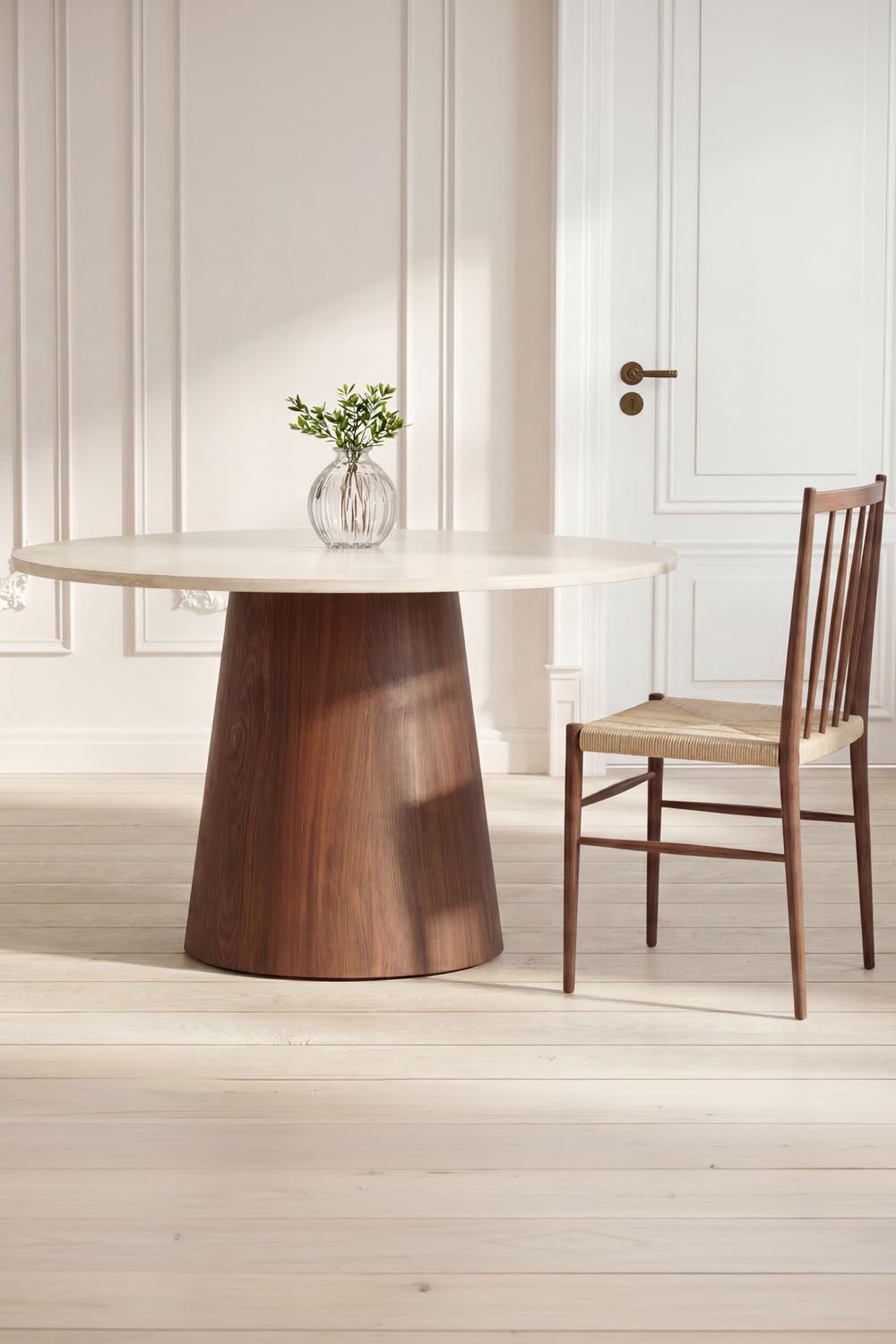 Lanzo Rundes Esstisch in Beige präsentiert im Onlineshop von KAQTU Design AG. Gartentisch ist von Venture Home