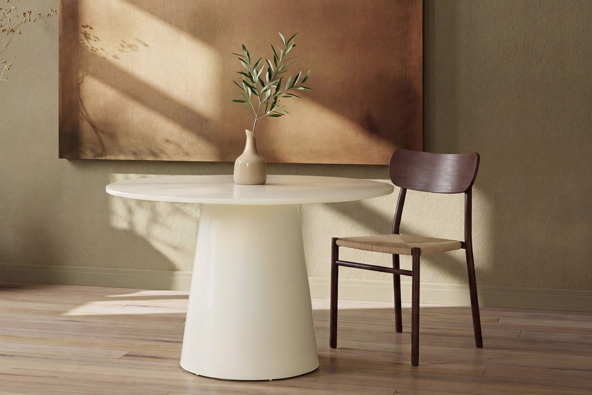Lanzo Rundes Esstisch in Beige präsentiert im Onlineshop von KAQTU Design AG. Esstisch ist von Venture Home