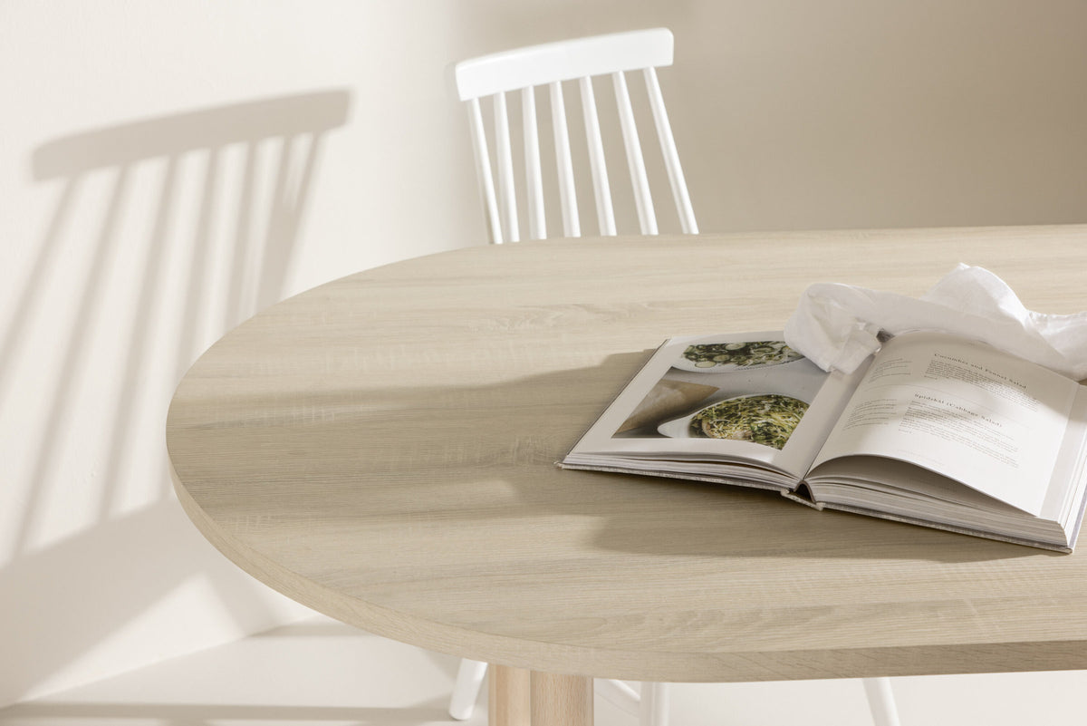 Andy Esstisch in Tünchen präsentiert im Onlineshop von KAQTU Design AG. Esstisch ist von Venture Home