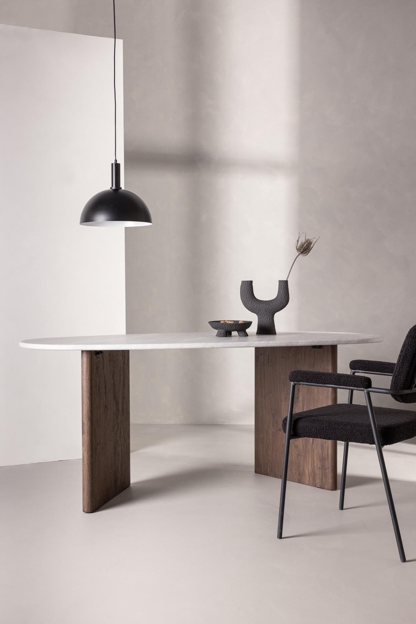 Grönvik Tisch von Venture Home: Moderner Esstisch aus langlebigem MDF, ideal für gesellige Abende und stilvolle Einrichtung.