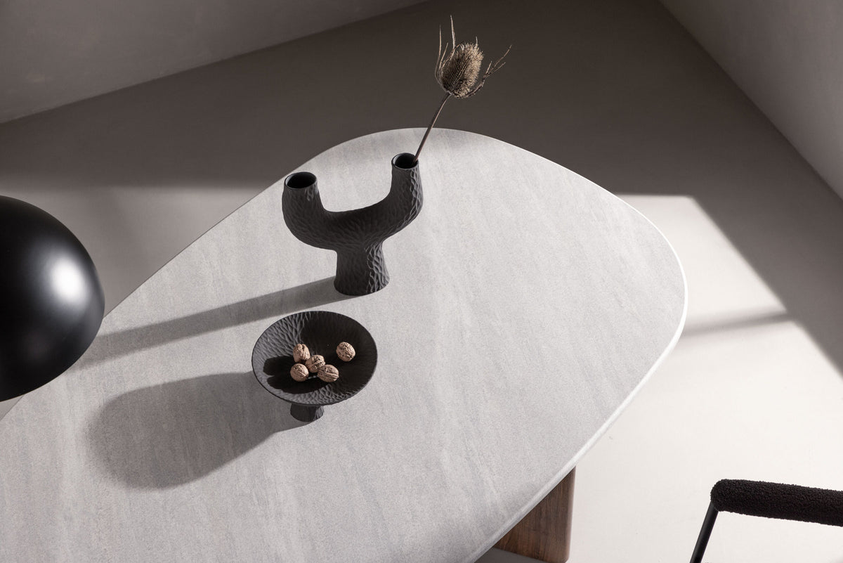 Grönvik Tisch in Hellgrau präsentiert im Onlineshop von KAQTU Design AG. Esstisch ist von Venture Home