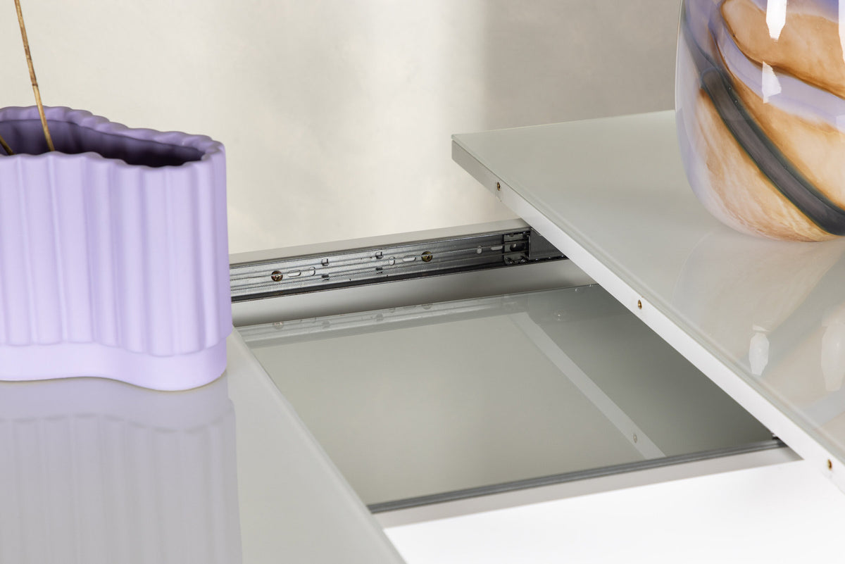 Pluto Tisch ausziehbar in Weiss präsentiert im Onlineshop von KAQTU Design AG. Esstisch ist von Venture Home