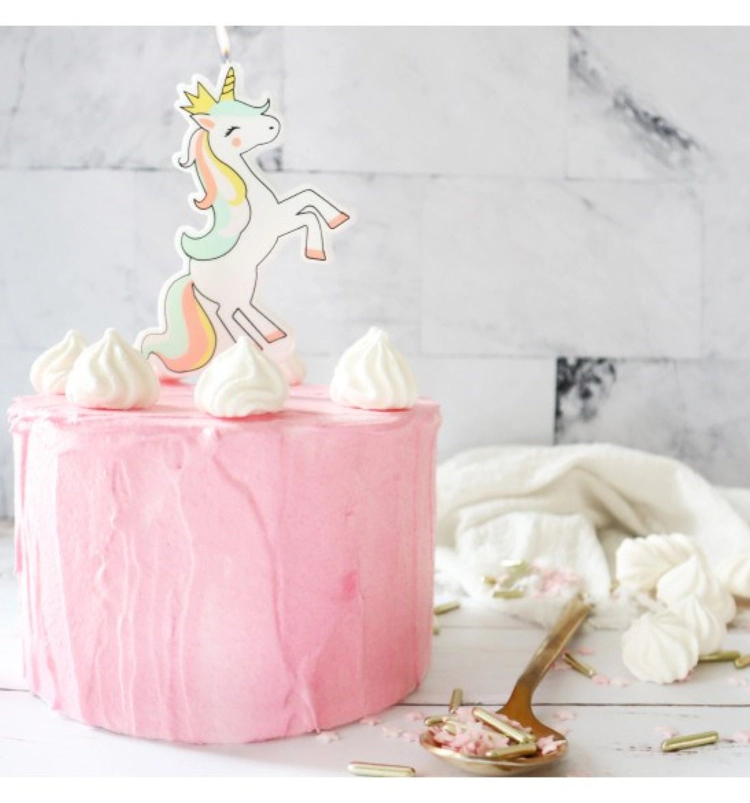 Kerze XXL Einhorn in Mehrfarbig präsentiert im Onlineshop von KAQTU Design AG. Kerzen ist von Scrap Cooking