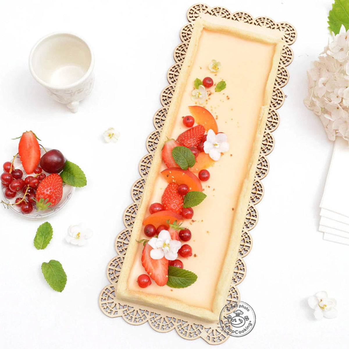 Edelstahlbackfrom perforiert ausziehbar 22-24cm H3cm in Silber präsentiert im Onlineshop von KAQTU Design AG. Backutensilien ist von Scrap Cooking