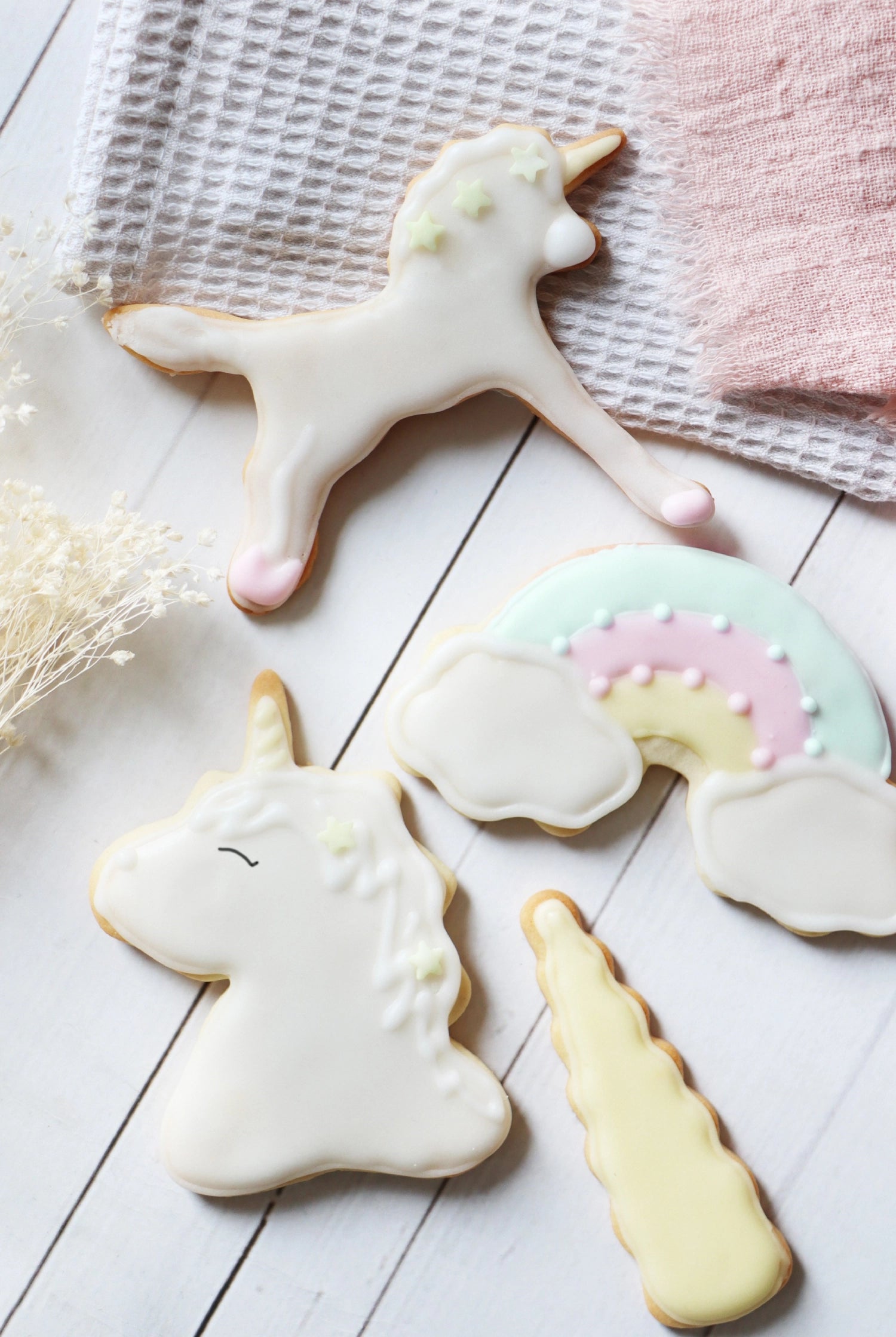 4-tlg. Set Ausstecher Einhorn in Pink präsentiert im Onlineshop von KAQTU Design AG. Ausstecher ist von Scrap Cooking