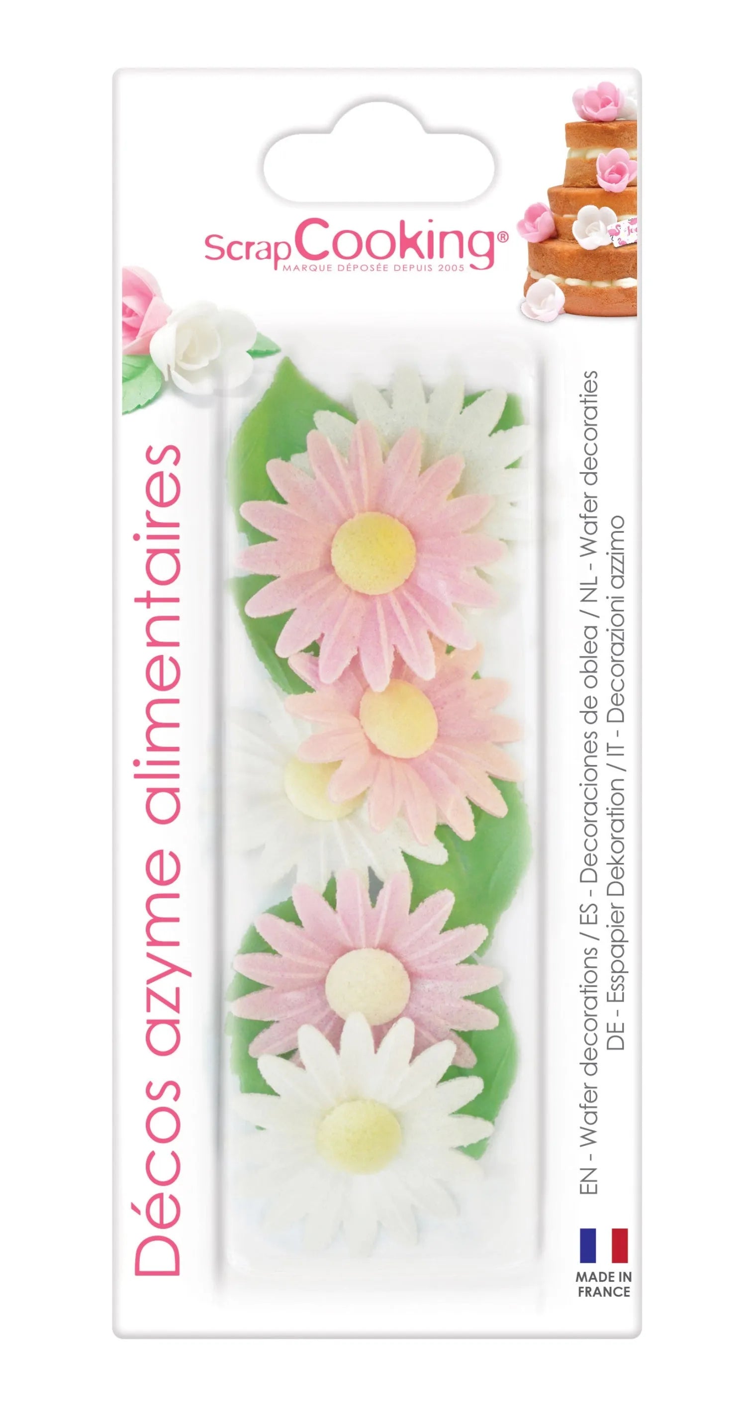 Verzieren Sie Kuchen mit essbaren Deko-Blumen und Blättern.
