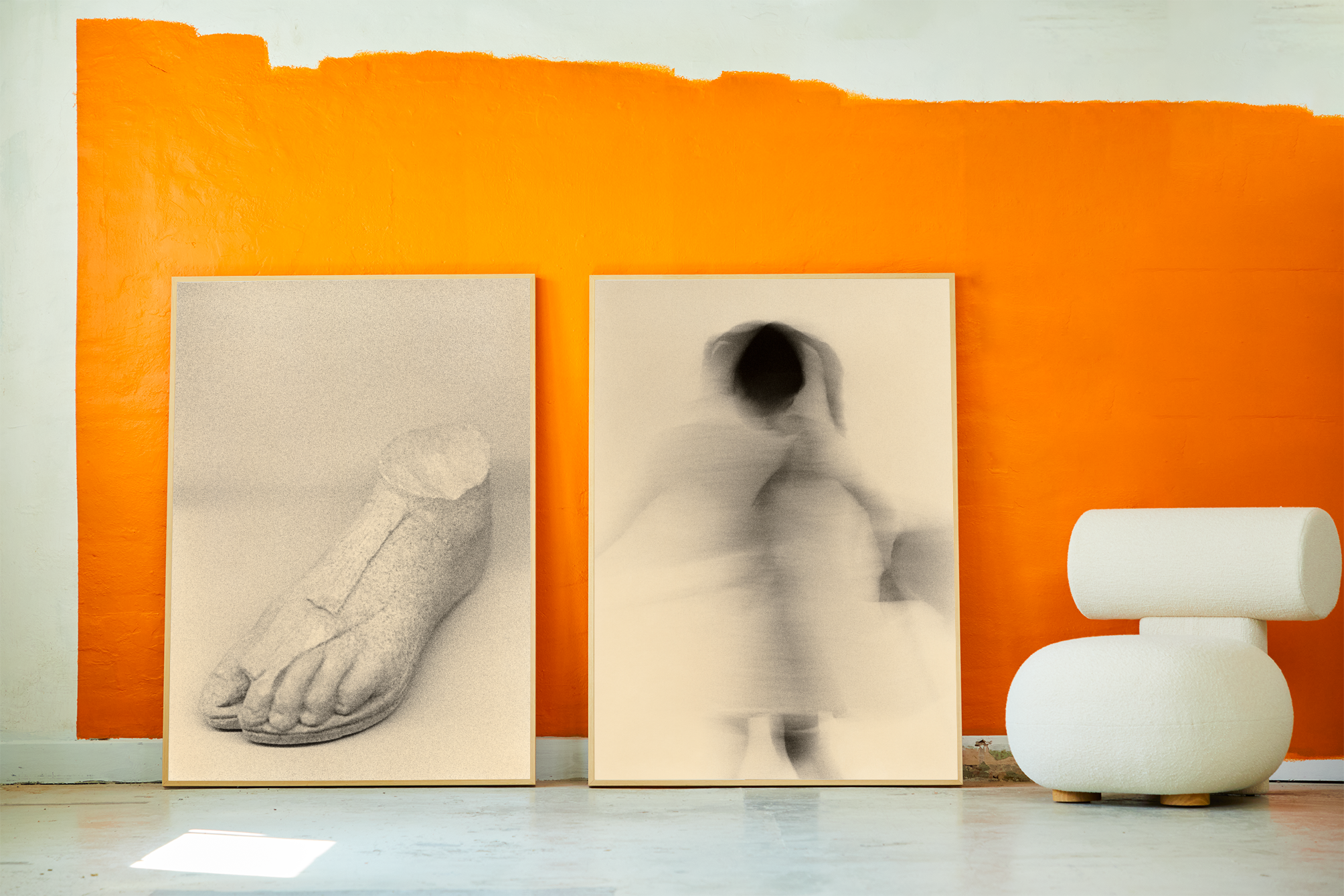 The Foot  in Schwarz / Weiss präsentiert im Onlineshop von KAQTU Design AG. Bild ist von Paper Collective
