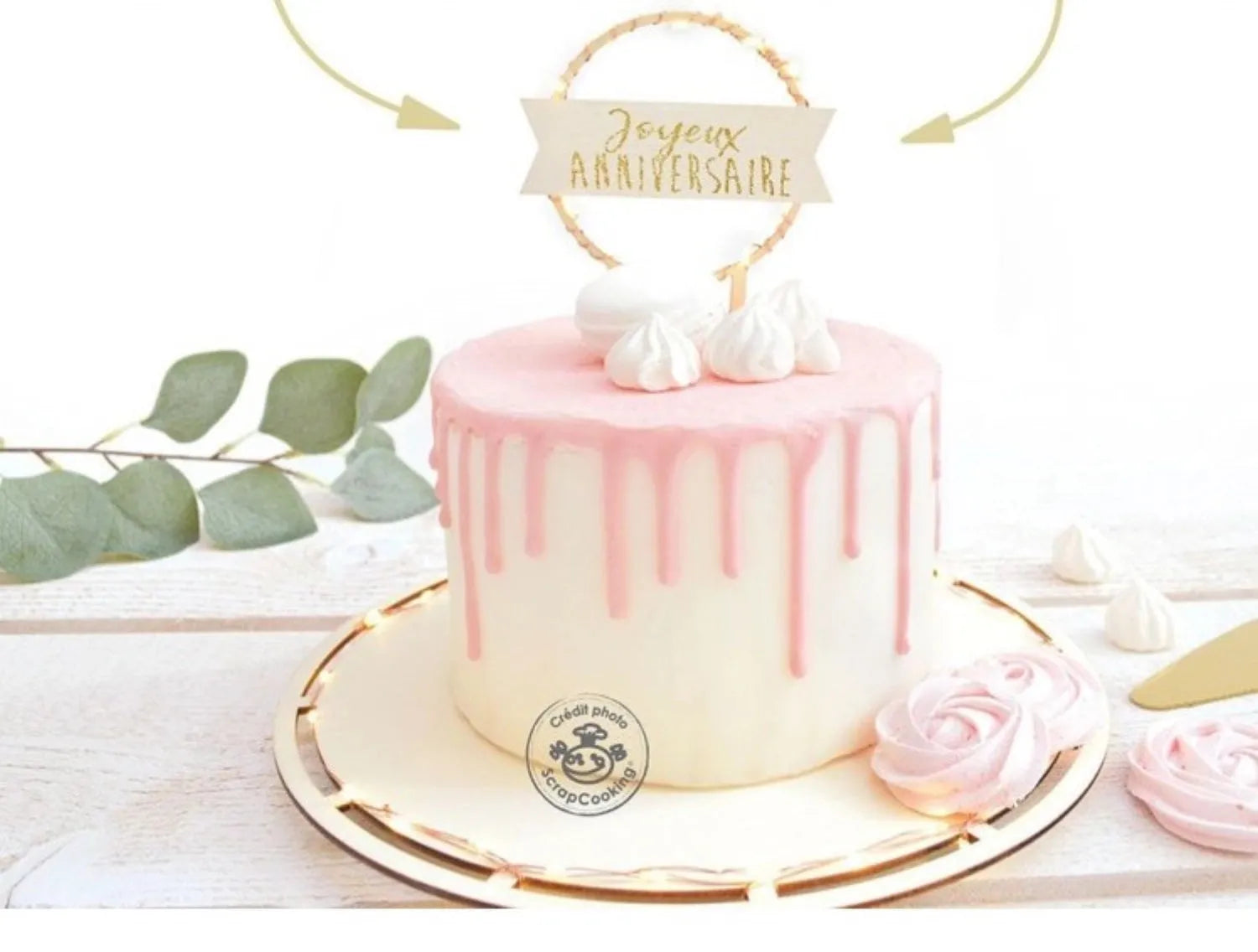 LED-Cake Topper "Joyeux Anniversaire" von Scrap Cooking, festlich.