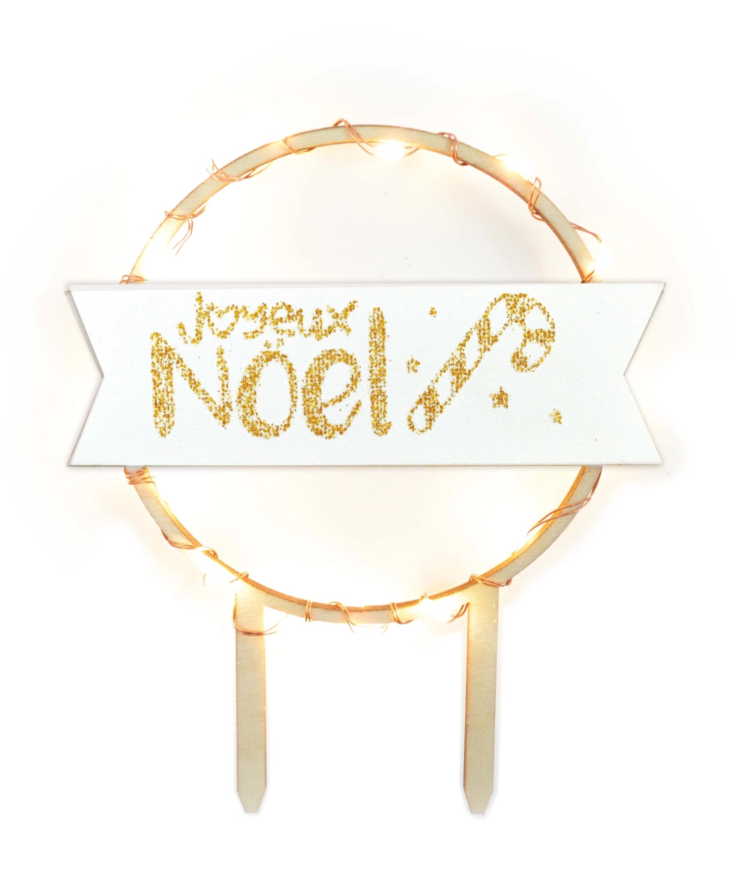 Cake Topper mit LED-Beleuchtung Joyeux Noël in Beige präsentiert im Onlineshop von KAQTU Design AG. Backutensilien ist von Scrap Cooking