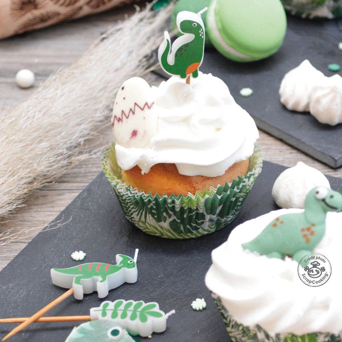 8 Stk. Kerzen Dino in Mehrfarbig präsentiert im Onlineshop von KAQTU Design AG. Kerzen ist von Scrap Cooking