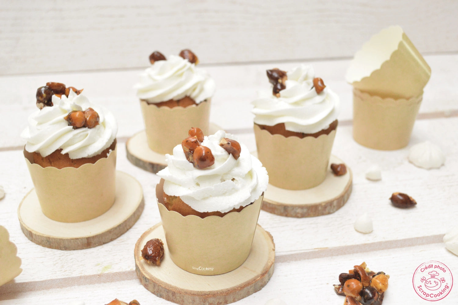 Farbenfrohe 25er Cupcake Förmchen von Scrap Cooking für Backspaß.