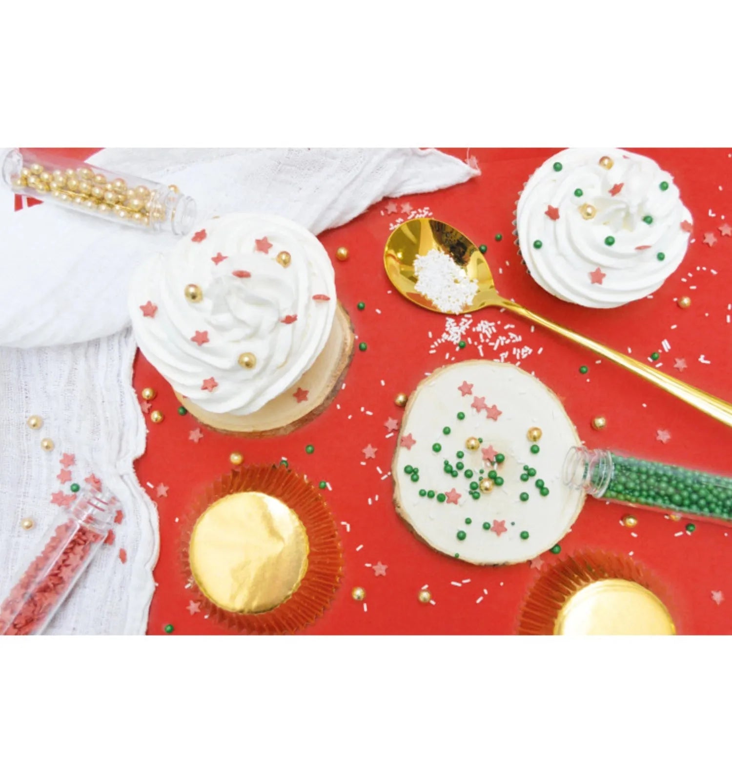 Weihnachtliches Zuckerdekor-Set, 64g, für festliche Backkreationen.