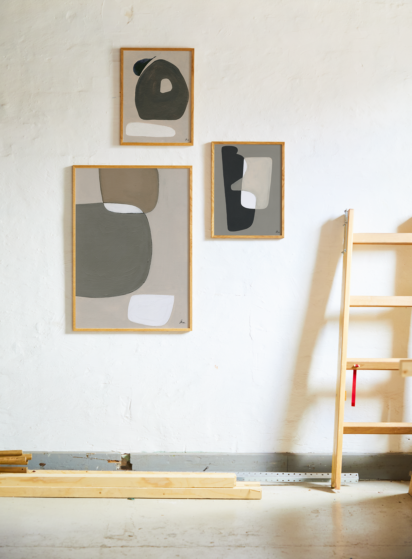 Softness  in Schwarz / Weiss / Beige / Grau präsentiert im Onlineshop von KAQTU Design AG. Bild ist von Paper Collective