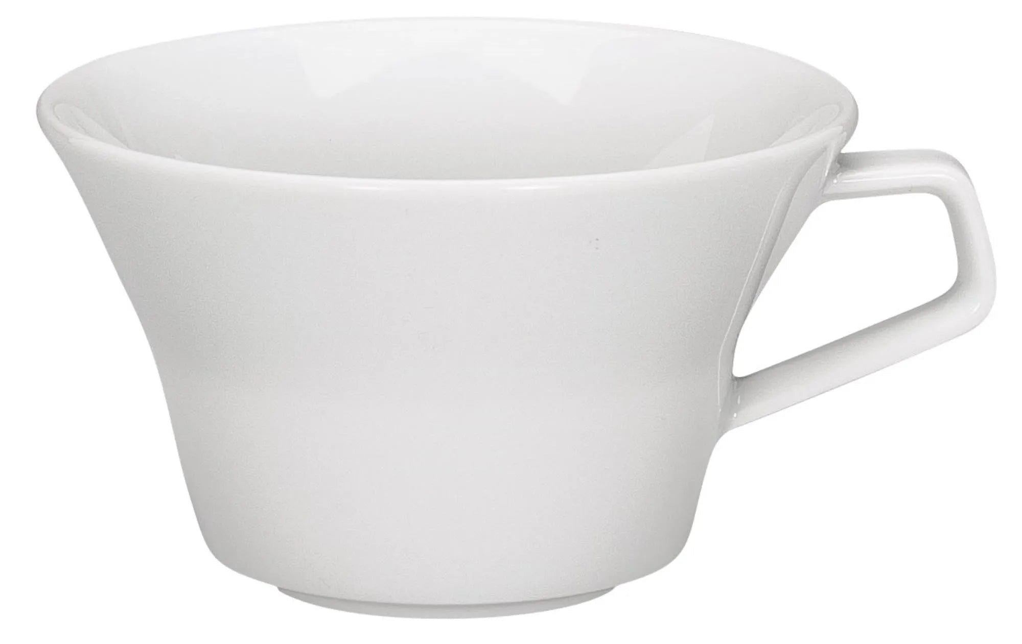 Elegante 0,28l Porzellantasse von Schönwald: Perfekt für Teeliebhaber, modern, spülmaschinenfest, wärmeisolierend.
