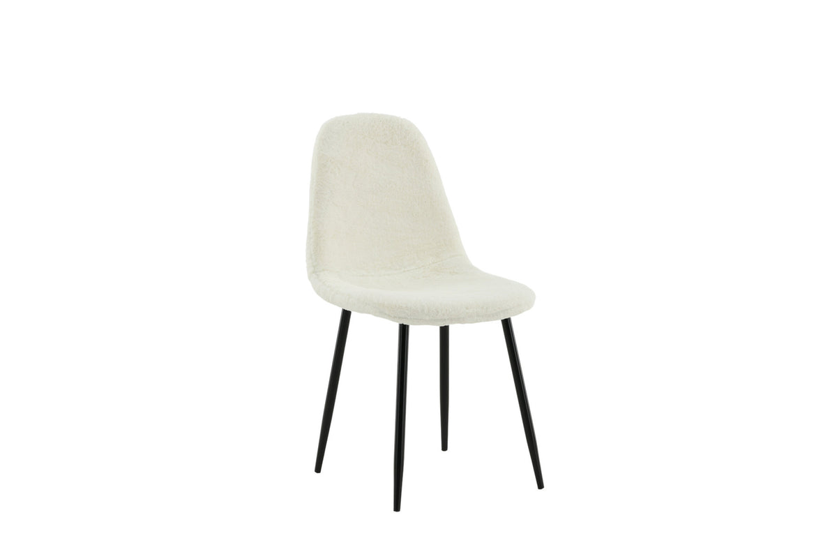 Polar Stuhl Fluff in Weiss präsentiert im Onlineshop von KAQTU Design AG. Stuhl ist von Venture Home