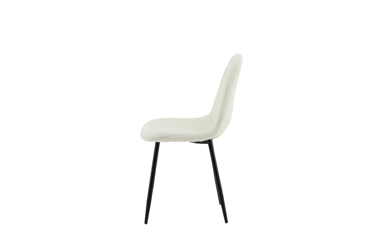 Polar Stuhl Fluff in Weiss präsentiert im Onlineshop von KAQTU Design AG. Stuhl ist von Venture Home