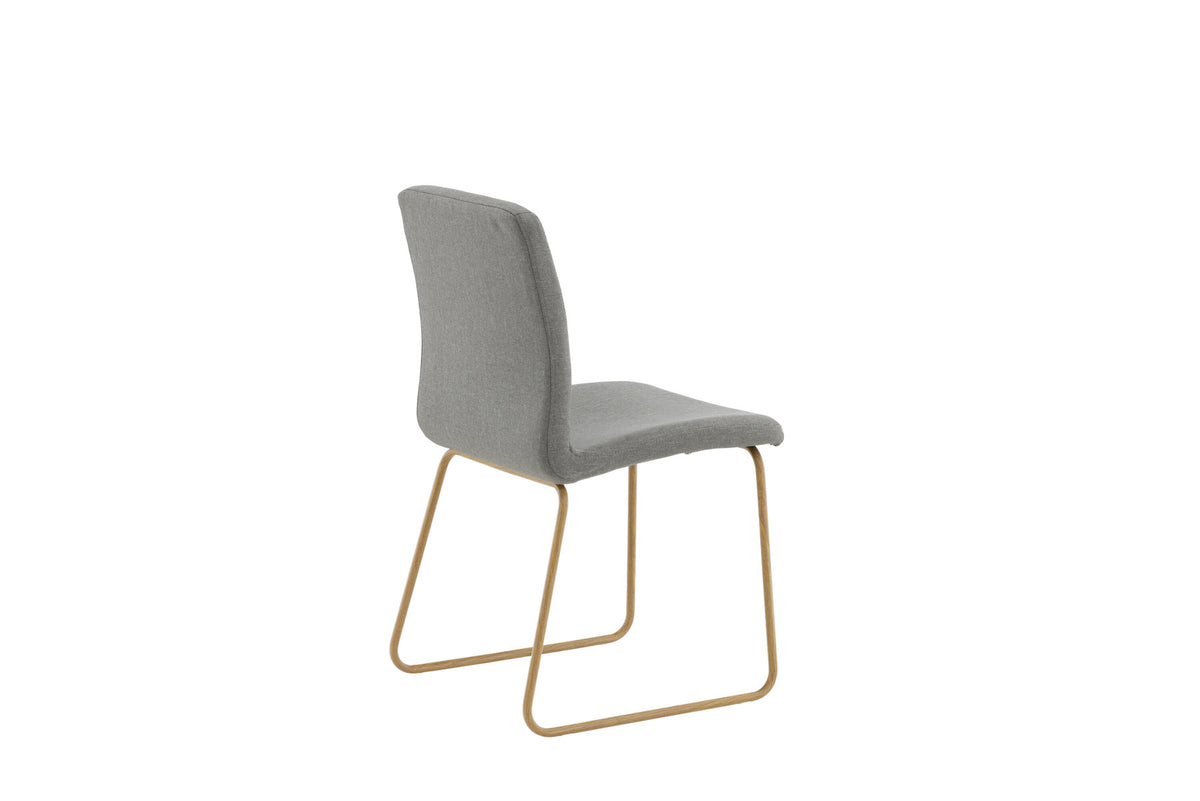 Mace Stuhl in Grau/ Natur präsentiert im Onlineshop von KAQTU Design AG. Gartenstuhl ist von Venture Home