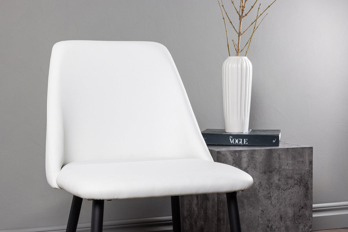 Night Stuhl in Weiss präsentiert im Onlineshop von KAQTU Design AG. Stuhl ist von Venture Home