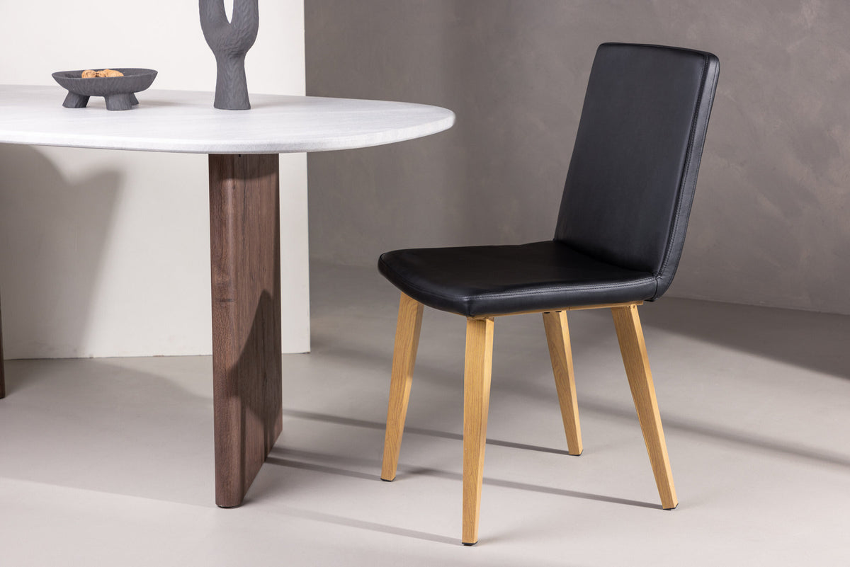 Heute  Stuhl in Schwarz präsentiert im Onlineshop von KAQTU Design AG. Stuhl ist von Venture Home