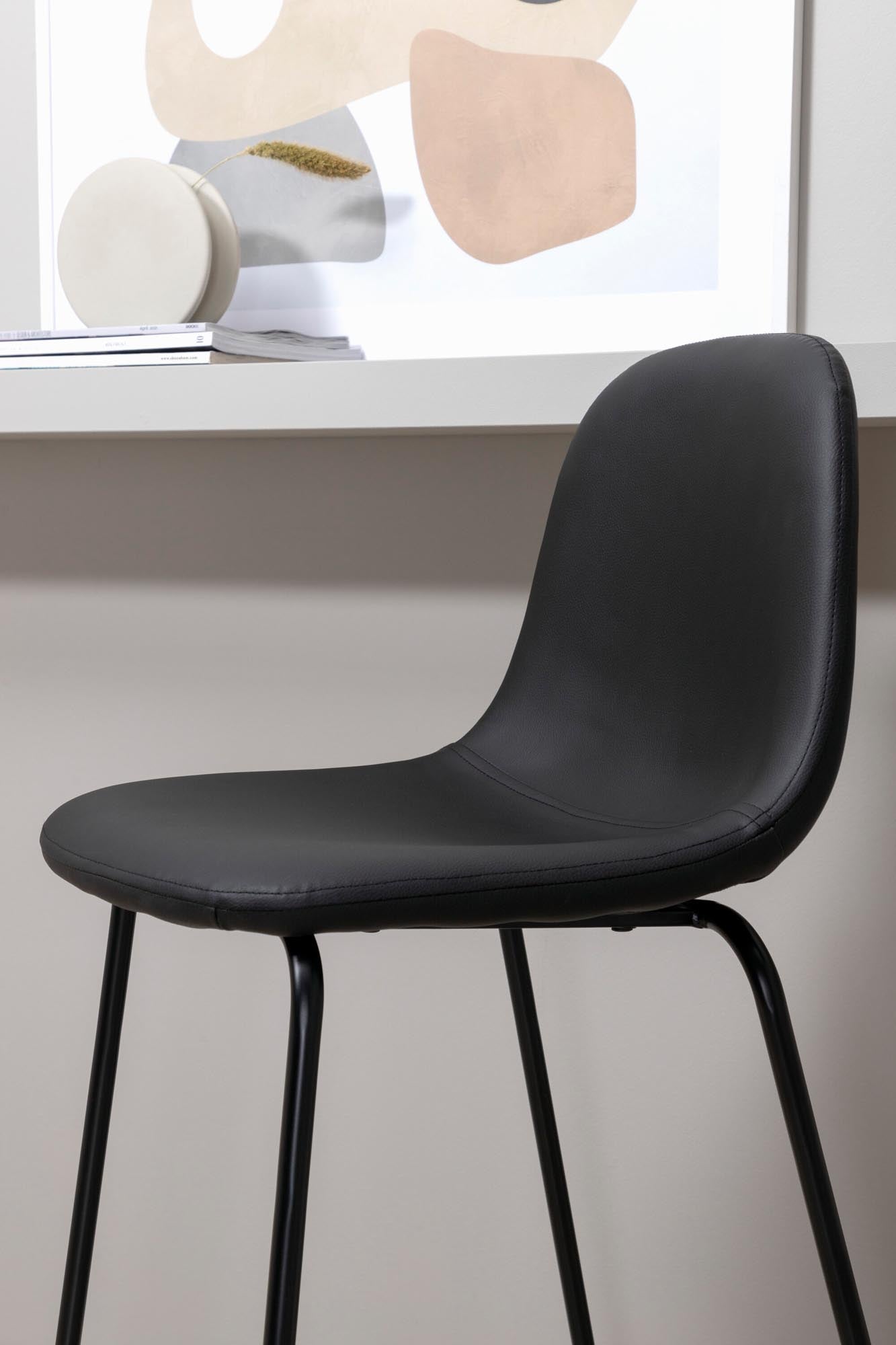 Polar Barstuhl in Schwarz präsentiert im Onlineshop von KAQTU Design AG. Barstuhl ist von Venture Home
