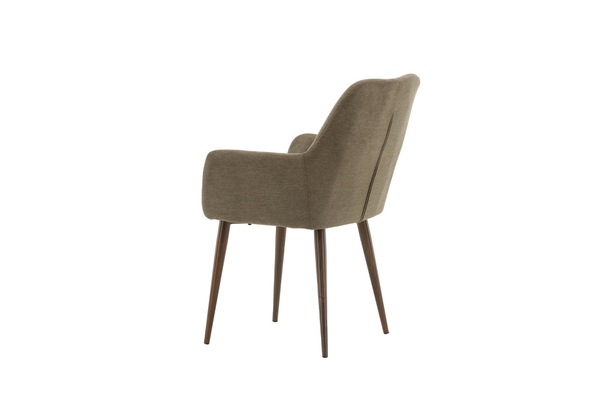 Tomorrow Stuhl in Braun präsentiert im Onlineshop von KAQTU Design AG. Stuhl mit Armlehne ist von Venture Home