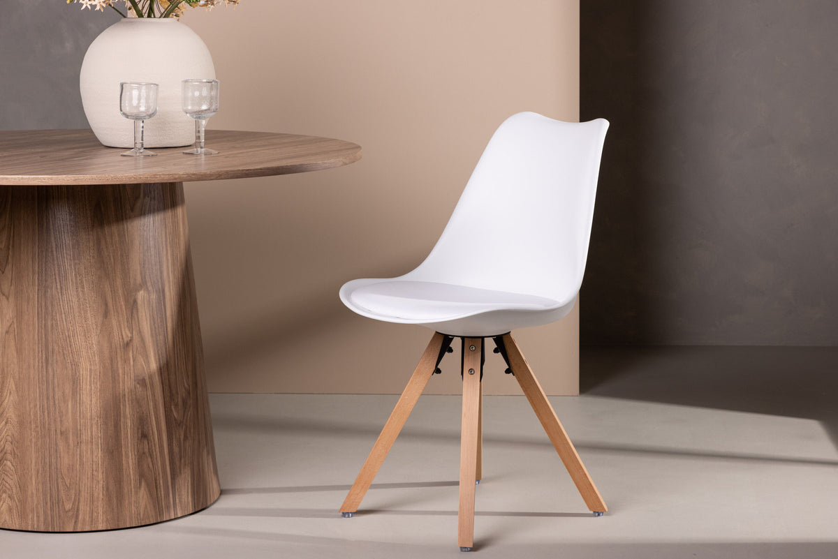 Zeno Stuhl in Weiss / Natur präsentiert im Onlineshop von KAQTU Design AG. Stuhl ist von Venture Home