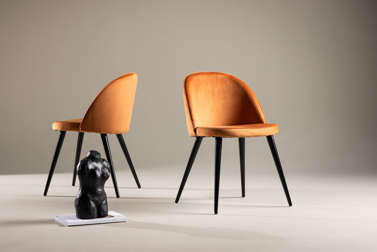 Velvet Matstol Stuhl in Rostiges Orange / Schwarz präsentiert im Onlineshop von KAQTU Design AG. Schalenstuhl ist von Venture Home