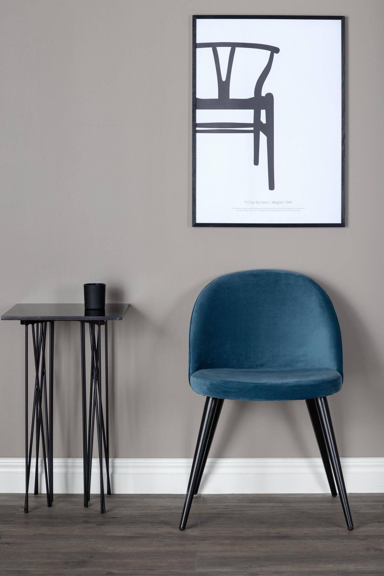 Velvet Matstol Stuhl in Blau / Schwarz präsentiert im Onlineshop von KAQTU Design AG. Schalenstuhl ist von Venture Home