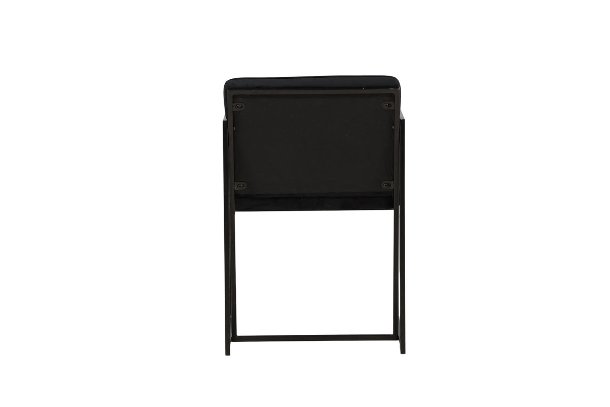 Richmond Stuhl in Schwarz präsentiert im Onlineshop von KAQTU Design AG. Stuhl mit Armlehne ist von Venture Home