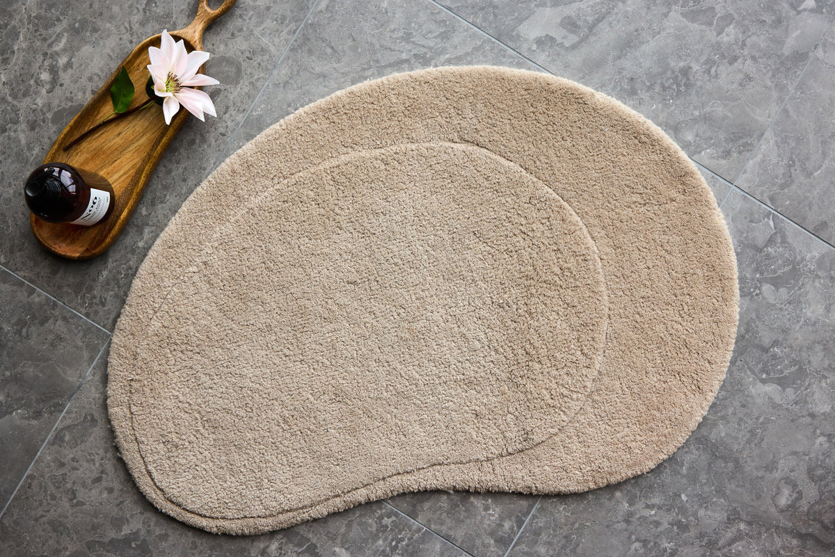 Elvis Teppich in Beige präsentiert im Onlineshop von KAQTU Design AG. Teppich ist von Venture Home