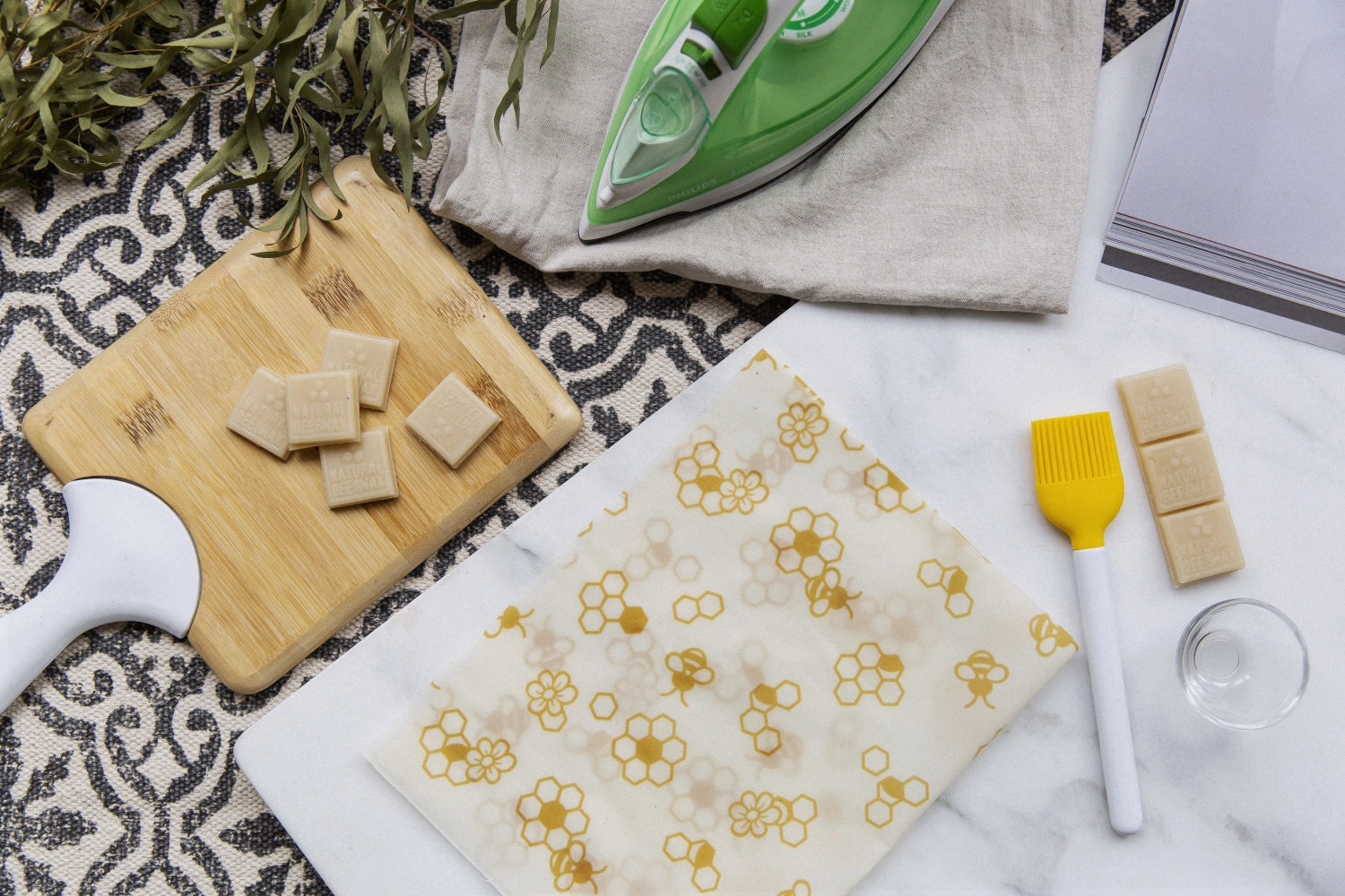 Nachhaltige vegane Pflanzenwachsmischung von Nuts Innovations – DIY Set für umweltfreundliche und kreative Wachsanwendungen.