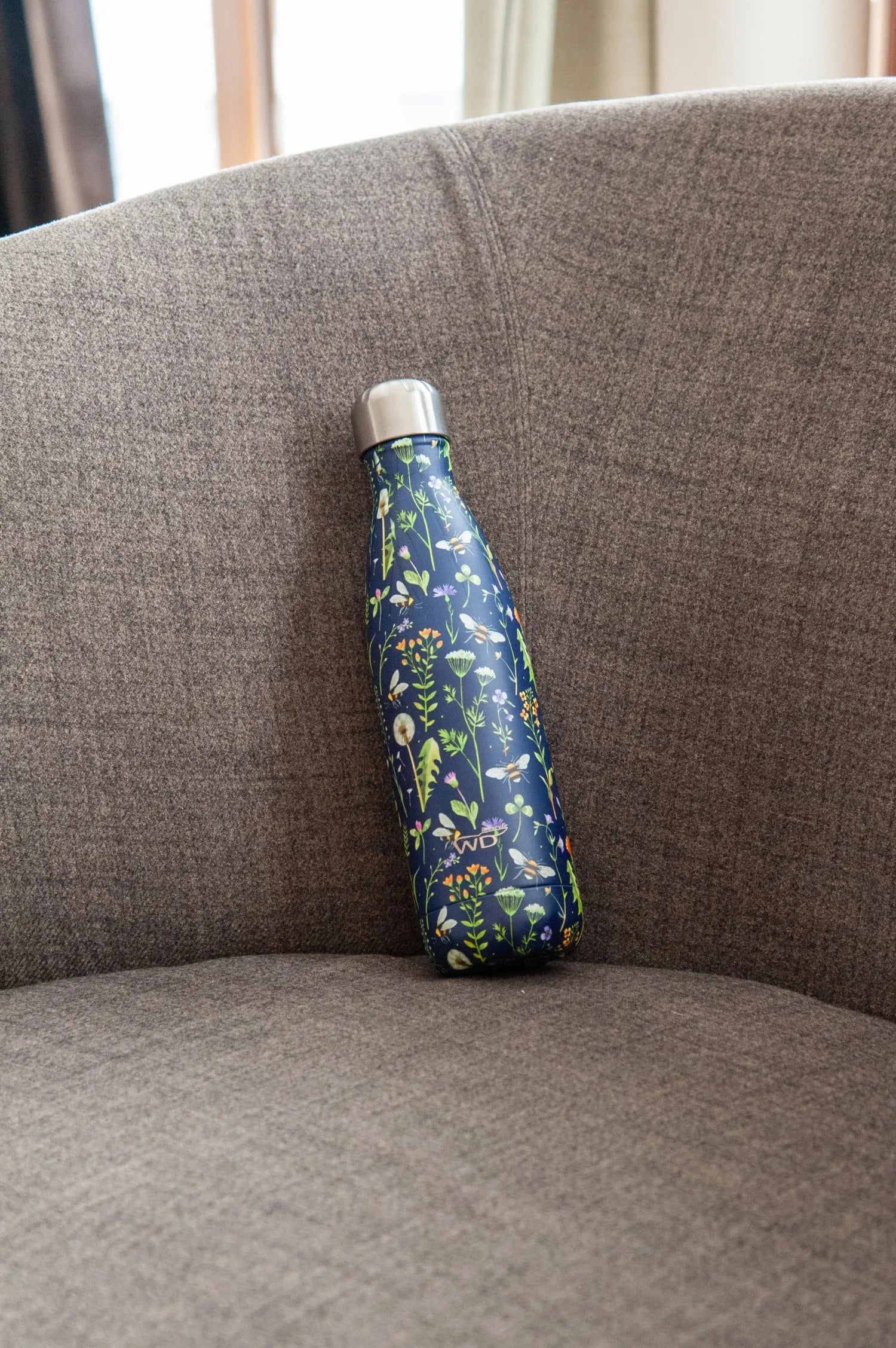 Doppelwandige 500ml Isolierflasche mit Bienenmotiv von Easy Life.